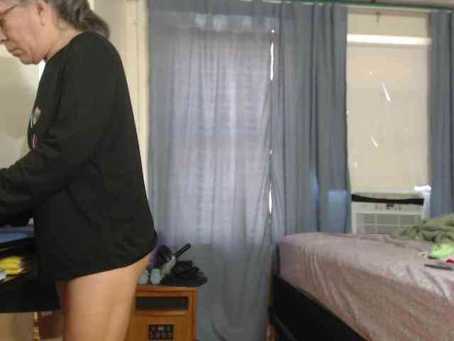 FIXMYASSTOO webcam