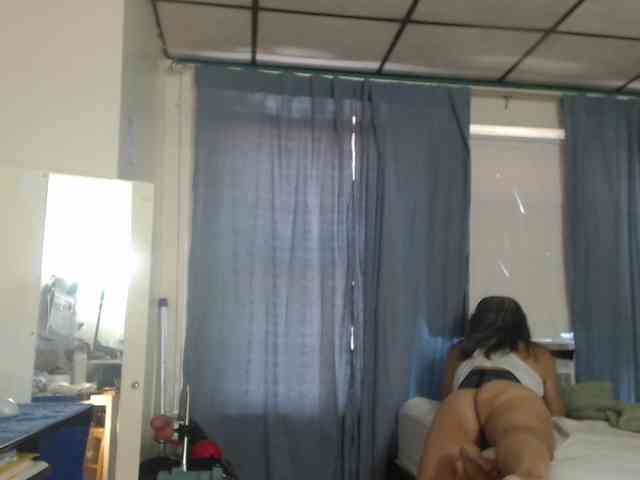 FIXMYASSTOO webcam