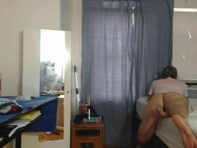 FIXMYASSTOO webcam