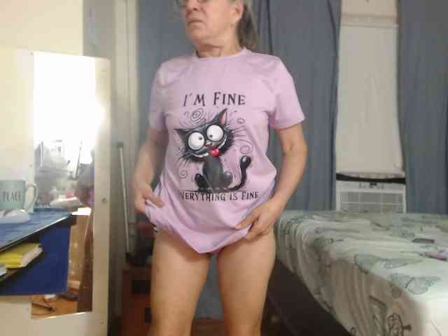 FIXMYASSTOO webcam
