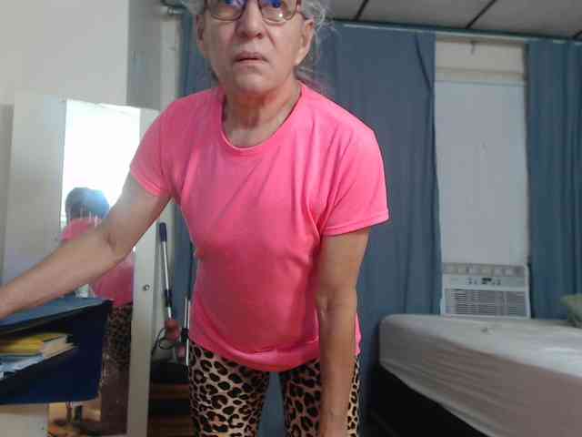 FIXMYASSTOO webcam