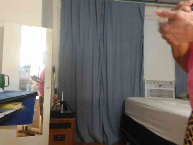 FIXMYASSTOO webcam