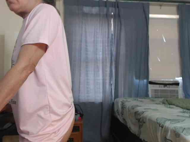 FIXMYASSTOO webcam