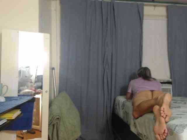 FIXMYASSTOO webcam
