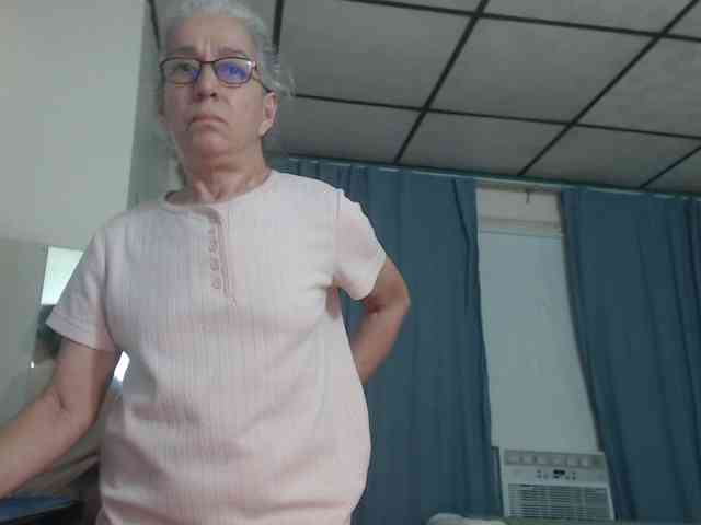 FIXMYASSTOO webcam