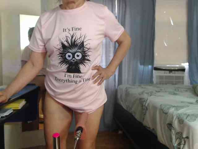 FIXMYASSTOO webcam