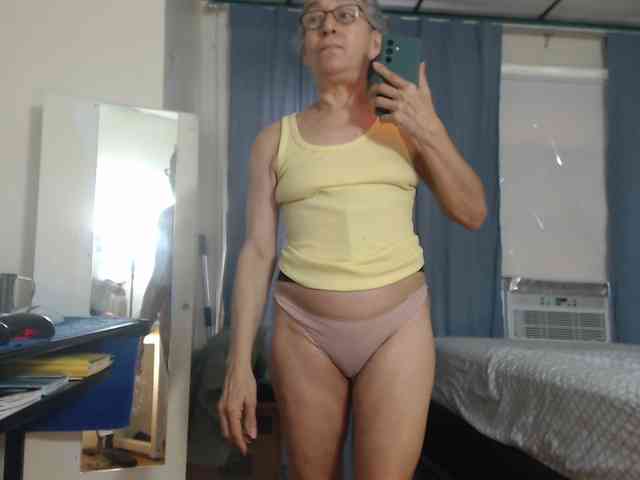 FIXMYASSTOO webcam