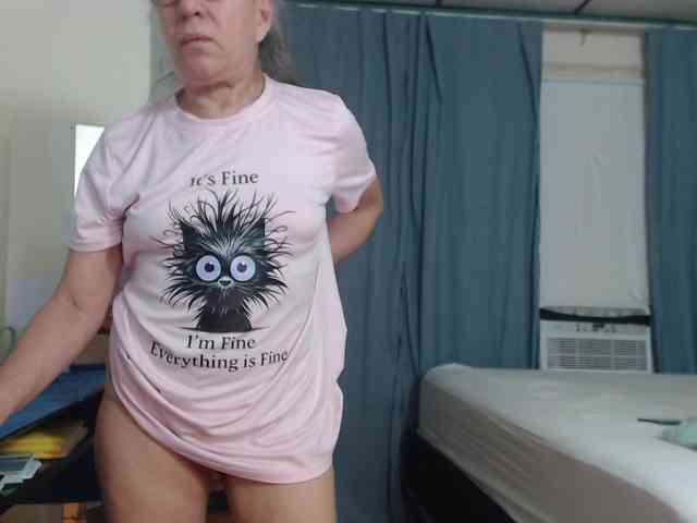 FIXMYASSTOO webcam