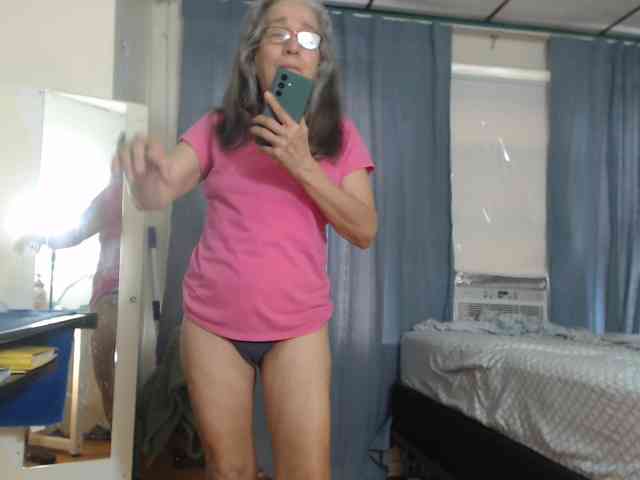 FIXMYASSTOO webcam