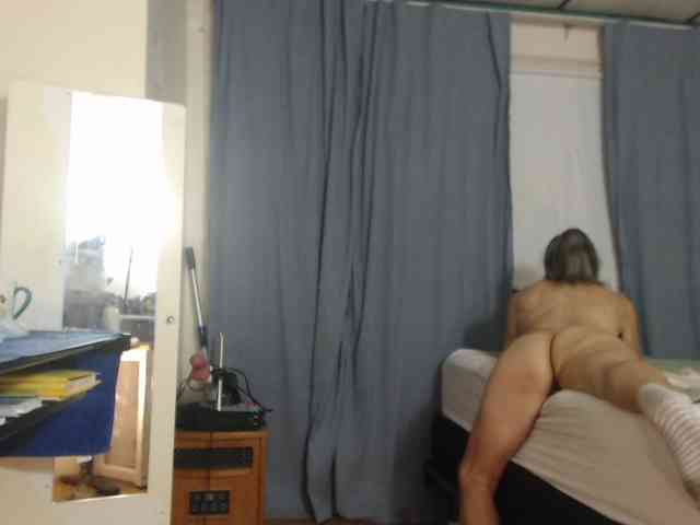 FIXMYASSTOO webcam