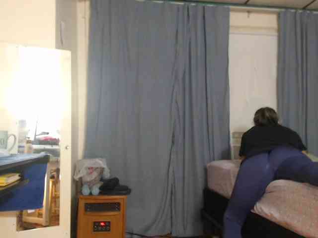 FIXMYASSTOO webcam