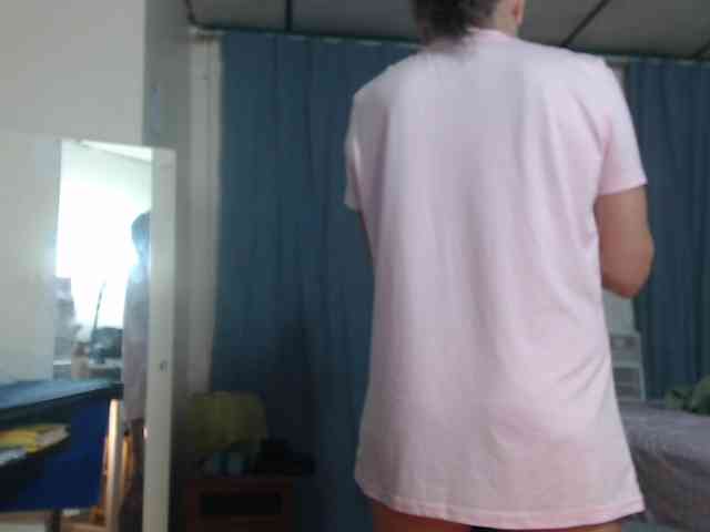 FIXMYASSTOO webcam