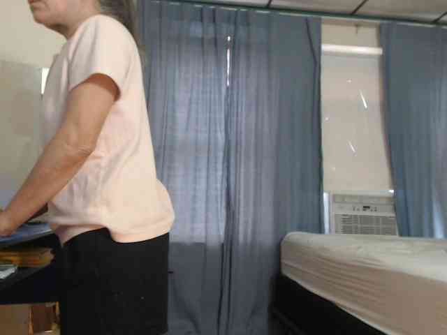 FIXMYASSTOO webcam
