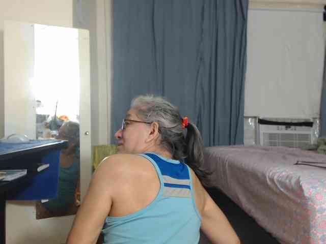 FIXMYASSTOO webcam