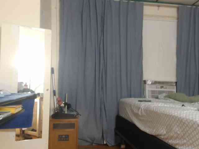 FIXMYASSTOO webcam