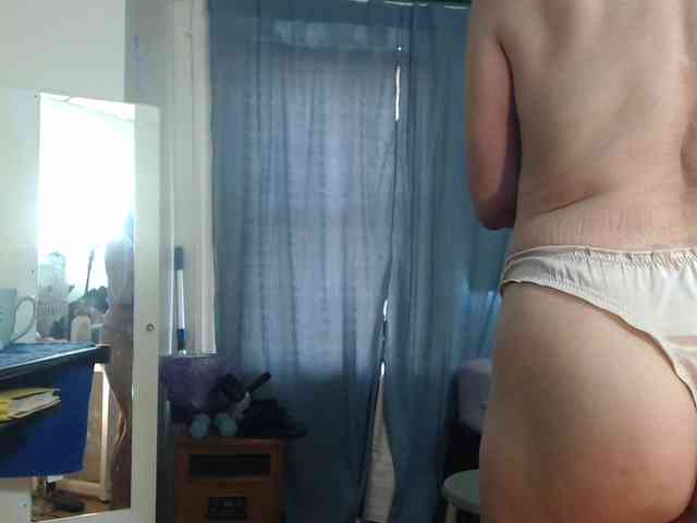 FIXMYASSTOO webcam