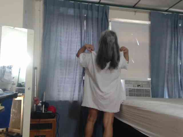 FIXMYASSTOO webcam