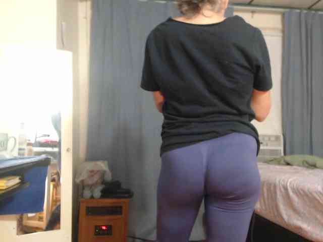 FIXMYASSTOO webcam