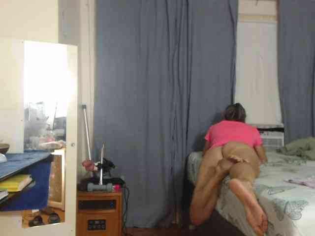 FIXMYASSTOO webcam