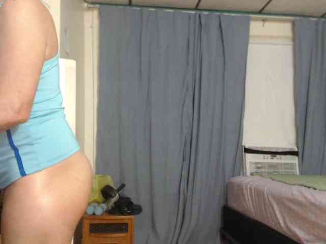 FIXMYASSTOO webcam