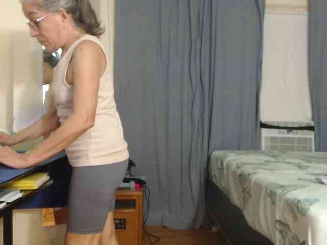 FIXMYASSTOO webcam