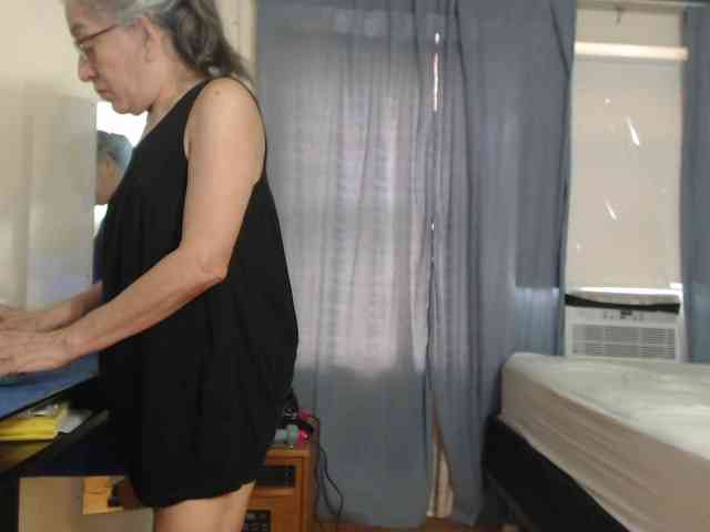 FIXMYASSTOO webcam