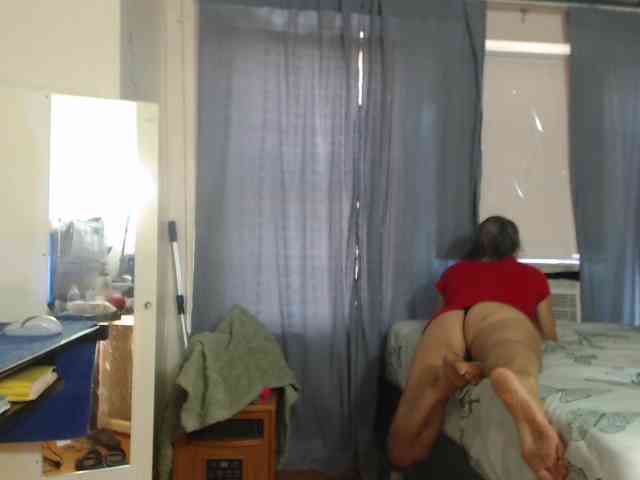 FIXMYASSTOO webcam