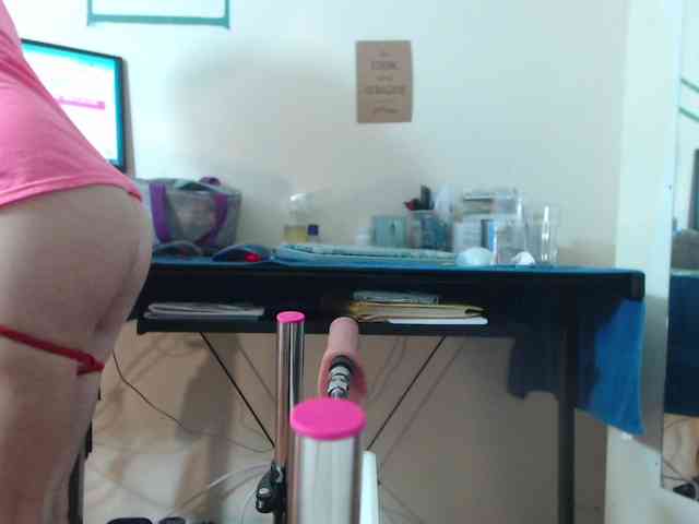 FIXMYASSTOO webcam