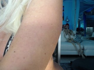 adrianna_fox