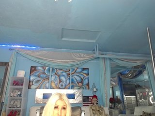 adrianna_fox