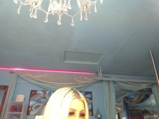 adrianna_fox