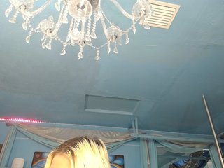 adrianna_fox