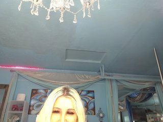 adrianna_fox