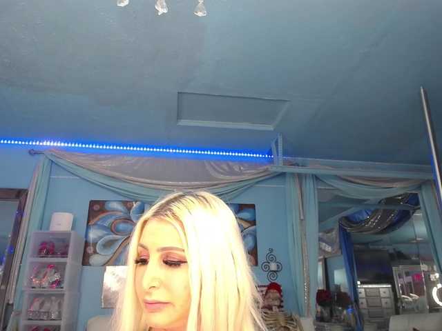 adrianna_fox