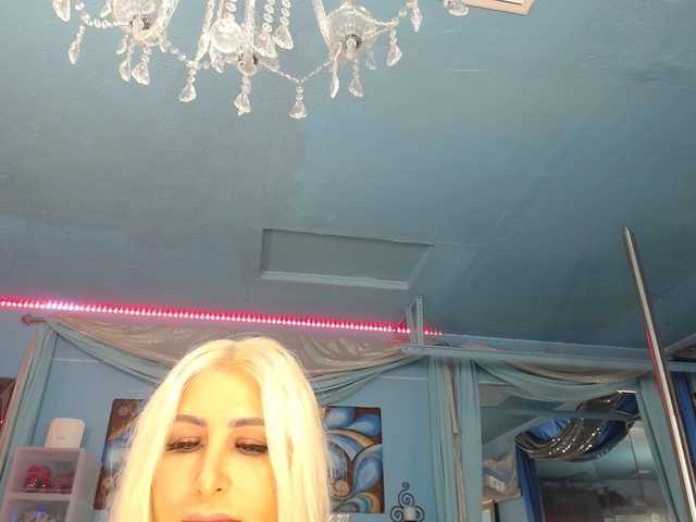 adrianna_fox live sex show