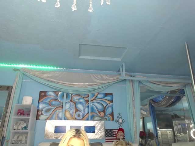 adrianna_fox
