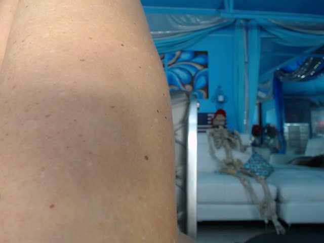 adrianna_fox online