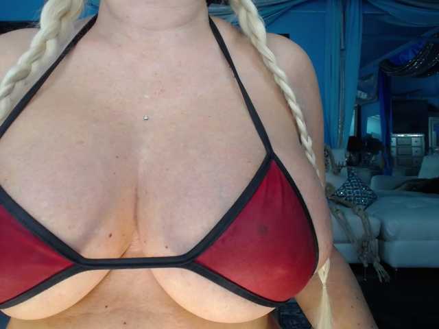 adrianna_fox