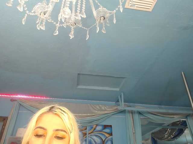 adrianna_fox online