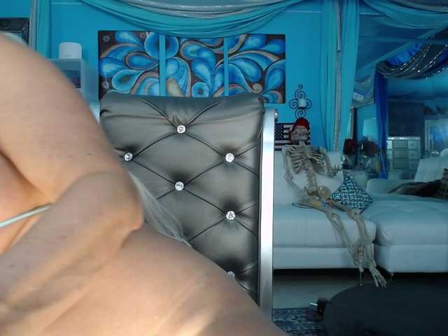 adrianna_fox live cam