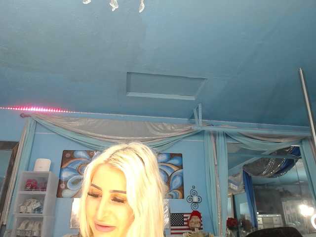 adrianna_fox