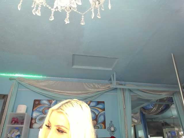 adrianna_fox live cam preview