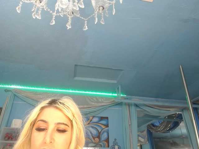 adrianna_fox