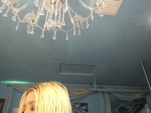 adrianna_fox