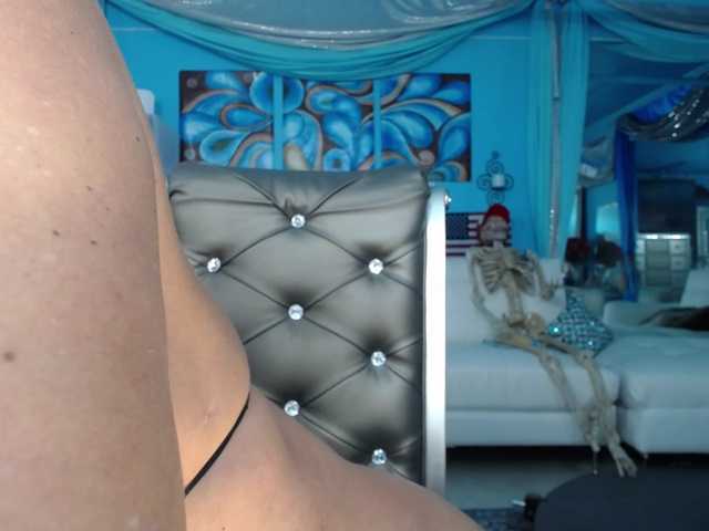 adrianna_fox