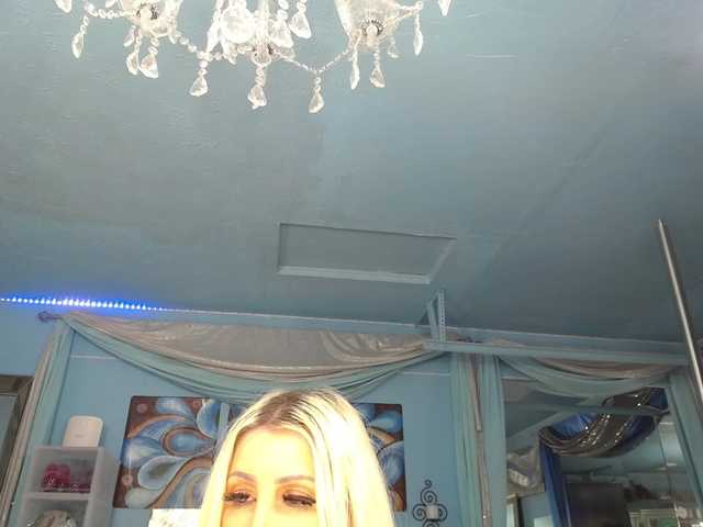 adrianna_fox live cam