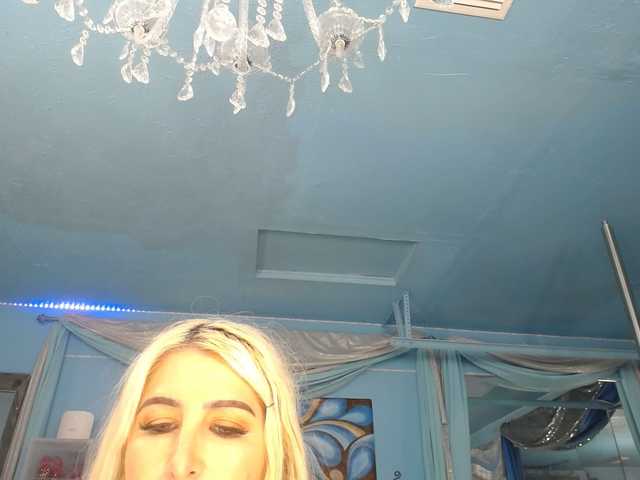 adrianna_fox live sex show