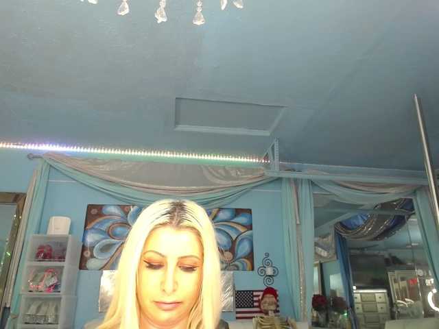 adrianna_fox