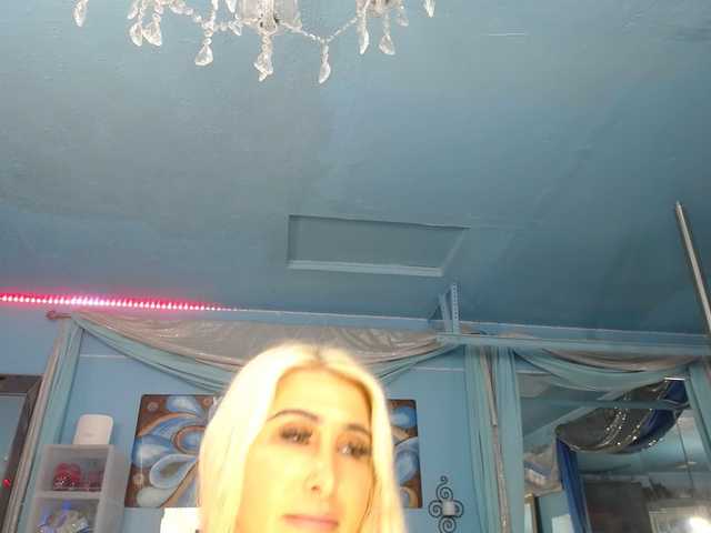 adrianna_fox