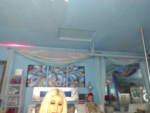 adrianna_fox